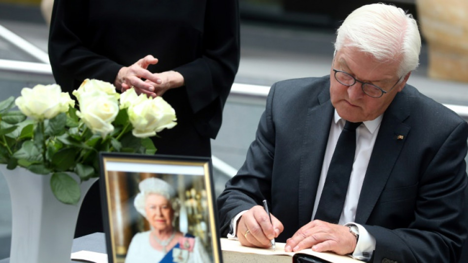 Steinmeier: Staatsbegr&auml;bnis f&uuml;r K&ouml;nigin Elizabeth II. ein Jahrhundertereignis