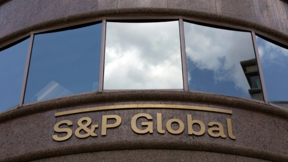 S&P mantiene la calificaci&oacute;n de deuda de Francia, en plena crisis pol&iacute;tica