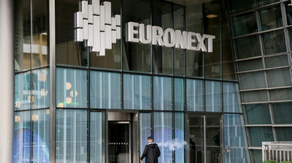 La Bourse de Paris finit en hausse, port&eacute;e par des r&eacute;sultats d'entreprises