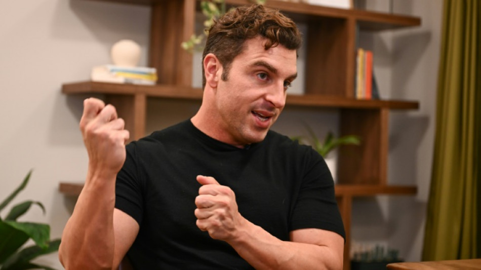 Le patron d'Airbnb en quête de "nouveauté" et de "fraîcheur"